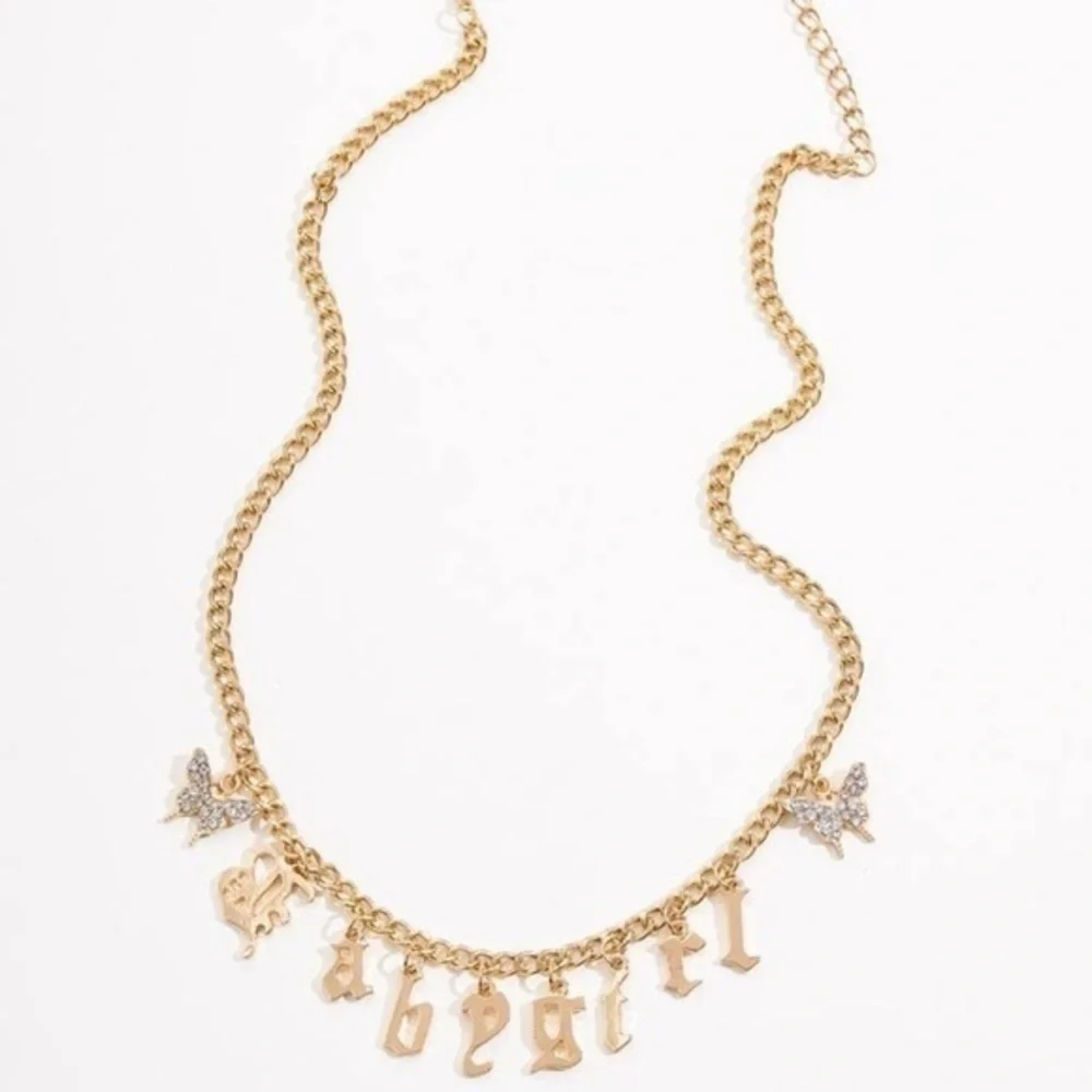 3/$30 💛 Babygirl Butterfly Charm Necklace